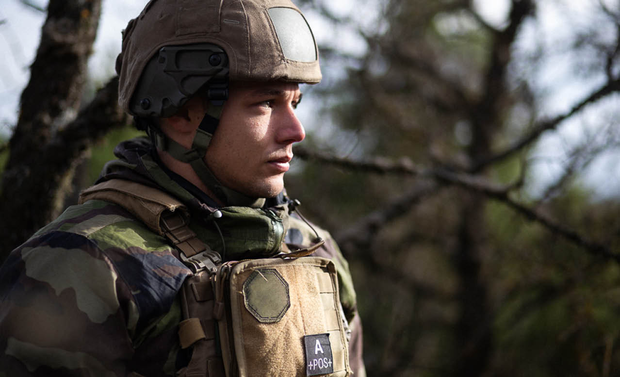 Du 23 octobre au 11 Novembre 2024, les canons dus du 3e RAMa ont grond s sur le plateau de Canjuers pendant TEMARA, un exercice de pr paration op rationnelle. De la Logistique aux pieces, ce reportage suit chaques etapes de la chaine d'artillerie.