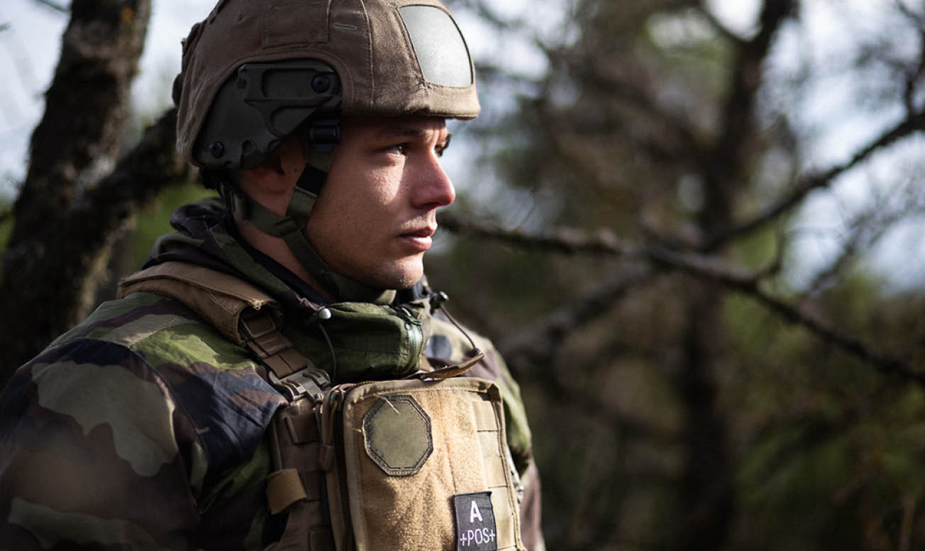 Du 23 octobre au 11 Novembre 2024, les canons dus du 3e RAMa ont grond s sur le plateau de Canjuers pendant TEMARA, un exercice de pr paration op rationnelle. De la Logistique aux pieces, ce reportage suit chaques etapes de la chaine d'artillerie.