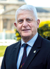 Visite du G n ral de corps d'arm e (2S) Philippe BONNET, pr sident de la F d ration des anciens d'outre-mer,  l' tat-major des Troupes de marine. aux Ecoles Militaires de Paris le 21 mars 2022.