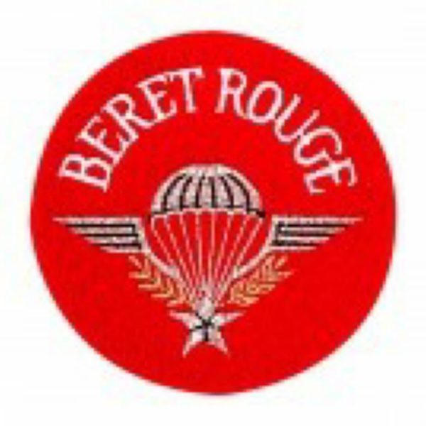 Ecusson n° 3 - brodé béret rouge