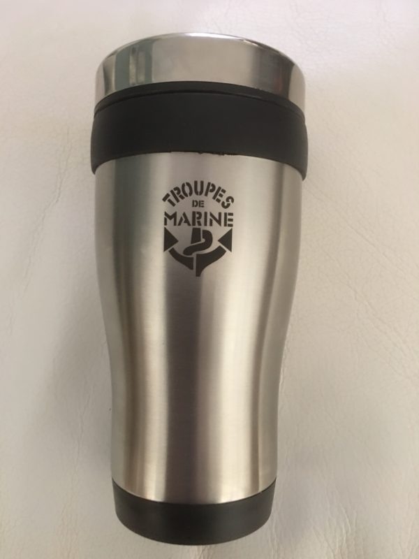 Mug métal hermétique gravé TDM/TAP