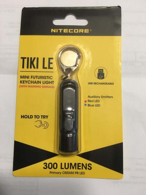 lampe porte clef "ultra puissante" 300 lumens rechargeable en usb avec 4 niveaux d'intencité.